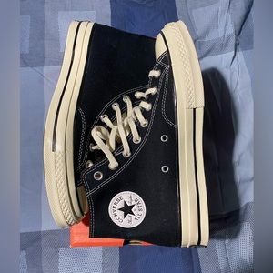 New Converse old school men’s size 9